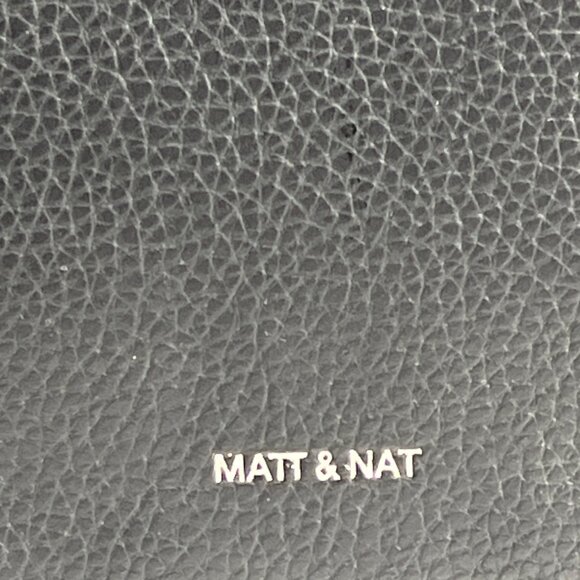 Matt And Nat Women's Adel Purity Black Vegan Leather Shoulder Crossbody Bag Sz M - Picture 3 of 16